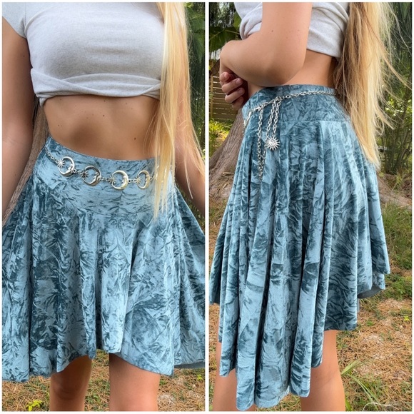 Urban Outfitters Dresses & Skirts - uo x silence + noise velvet skirt